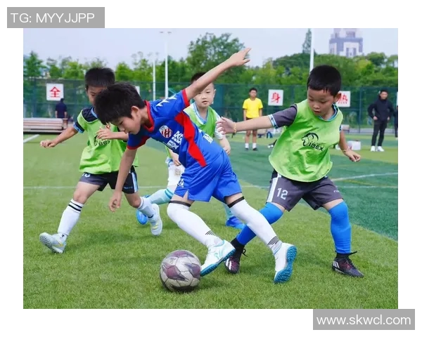 交足球的乐趣与技巧分享让我们一起在绿茵场上挥洒汗水与激情